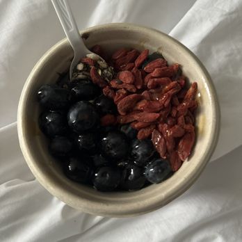 Superfruit Republic - Broadway - The Green Bowl - Juice Bars & Smoothies Near Me - Denver, Colorado
