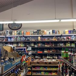 V Valley Liquor