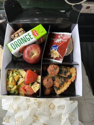 Lion World Travel by null