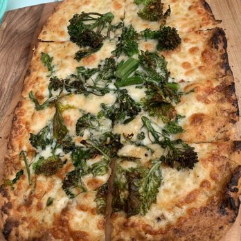 Layla - Flatbread 4.57446 stars! - Mediterranean Near Me - Sonoma, California Layla - Flatbread 4.57446 stars! - Mediterranean Near Me - Sonoma, California