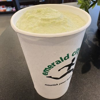 Emerald City Smoothie - Matcha Green Tea (16-oz) - Juice Bars & Smoothies Near Me - Bellevue, Washington