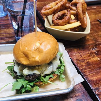 Burger Bench - American Near Me - Escondido, California