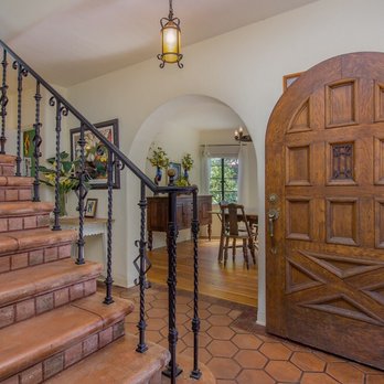 Dennis Carlson Photo - Great use of light - Real Estate Photography Near Me Dennis Carlson Photo - Great use of light - Real Estate Photography Near Me