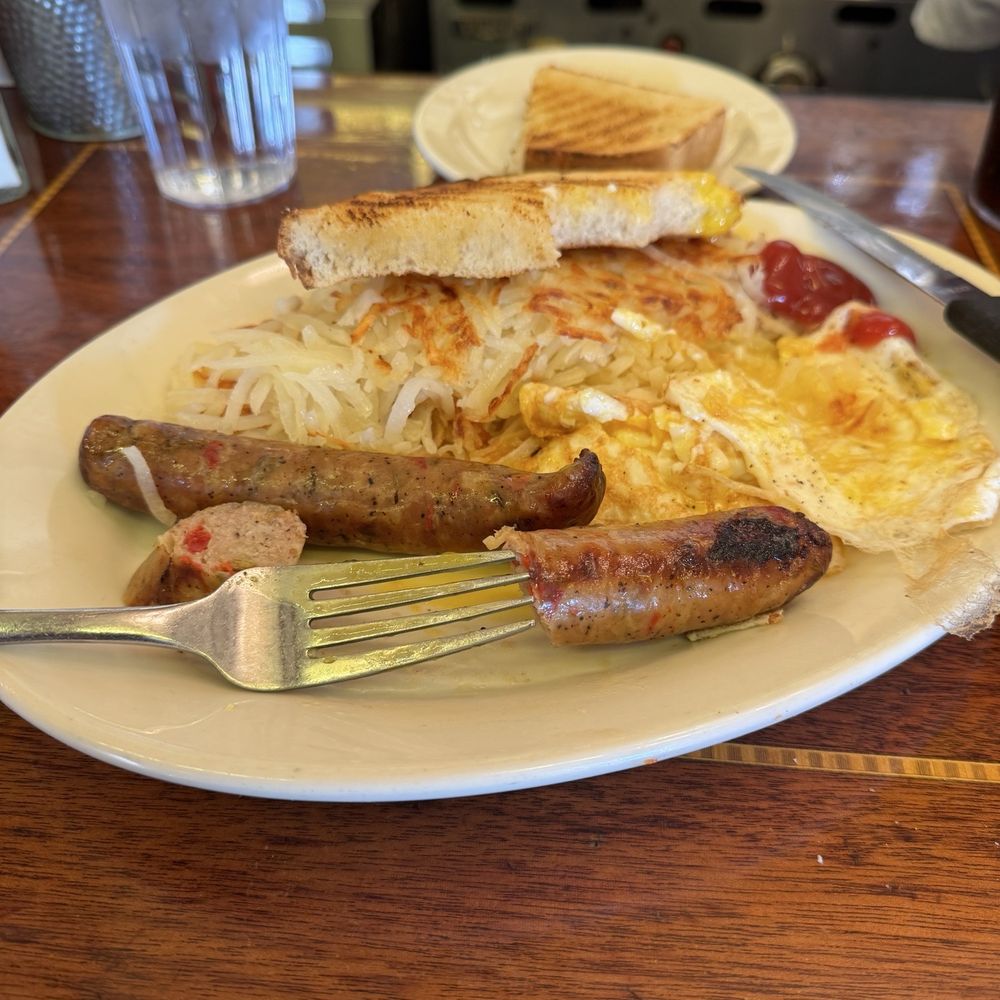 Frank's Diner - Sitting at the counter having eggs, Hash browns, turkey sausage with sourdough toast. - Diners Near Me - Spokane, Washington Frank's Diner - Sitting at the counter having eggs, Hash browns, turkey sausage with sourdough toast. - Diners Near Me - Spokane, Washington