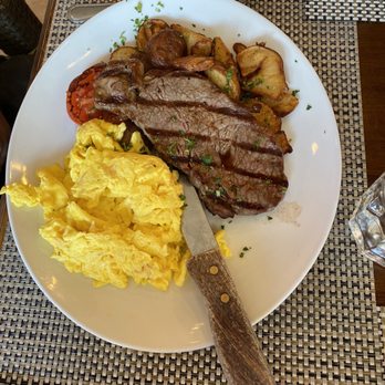 Oliver's Bistro - Steak and eggs - Breakfast & Brunch Near Me - Miami Beach, Florida Oliver's Bistro - Steak and eggs - Breakfast & Brunch Near Me - Miami Beach, Florida