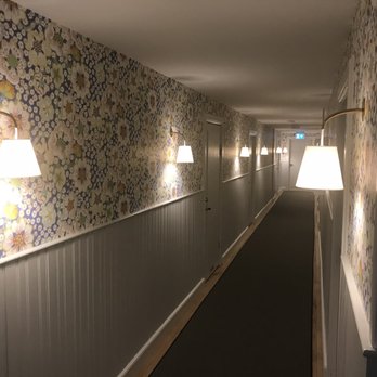 Hotel Hornbækhus - Hallway to rooms - Hotels Near Me - Hornbæk, 84