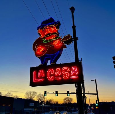 La Casa Pizzaria by null