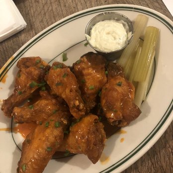 Fenian's Pub - Pub Wings - Irish Pub Near Me - Jackson, Mississippi