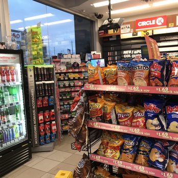 Circle K - Convenience display - Convenience Stores Near Me - Toronto, Ontario