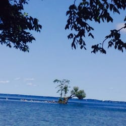 Glengarry Park - Glengarry beach. A shallow beach great for splashing if ya got kids . 5 bucks gets u in