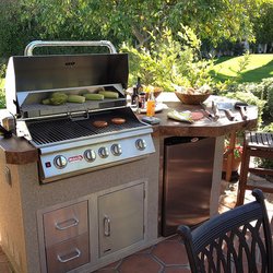 Bull Grills & Spas - Outdoor Kitchens