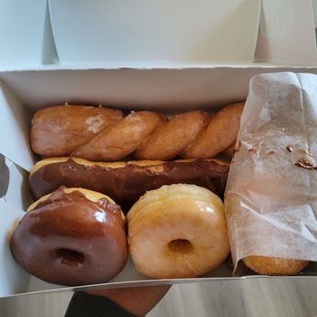 DonutsCoffee - chocolate, glazed, sugar - Donuts Near Me - Las Vegas, Nevada