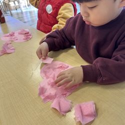 Magnolia Progressive Montessori - Valentine's Day craft