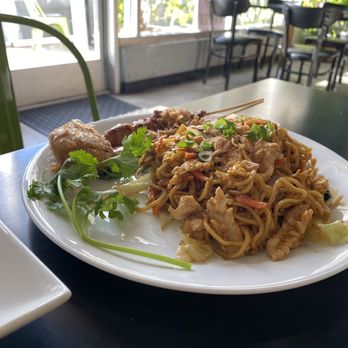 Mr. Sate - Mie Goreng Combo with Chicken Sate - Indonesian Near Me - Los Angeles, California