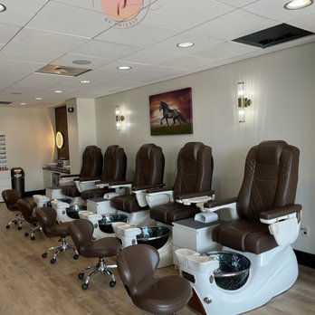 Tips and Toes by Phillip - Nail Salons Near Me - Jackson, Mississippi Tips and Toes by Phillip - Nail Salons Near Me - Jackson, Mississippi