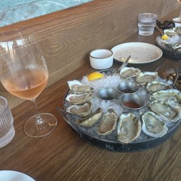 Happy hour rose and oysters Happy hour rose and oysters