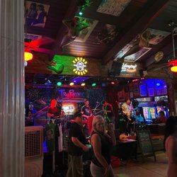 Beachside Tavern - Tru Phonic