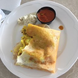 Masala Dosa with 2 cold chutneys