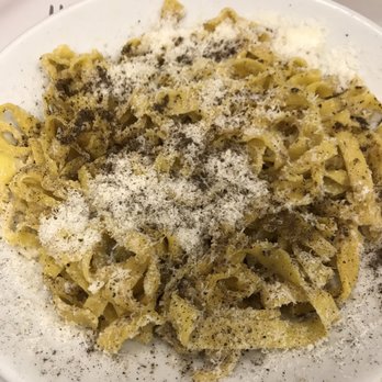 Sora Margherita - Fettuccine cacio e pepe (cheese and pepper) - Roman Near Me - Rome, RM Sora Margherita - Fettuccine cacio e pepe (cheese and pepper) - Roman Near Me - Rome, RM