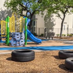Sundrops Montessori School