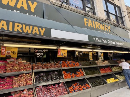 Fairway Market of 74th Street by null