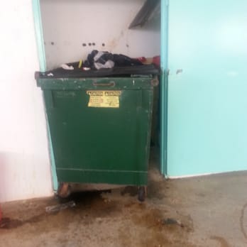 Mahalo Diamond Beach - Smelly dumpster near pool entrance. - Resorts Near Me - Wildwood Crest, New Jersey Mahalo Diamond Beach - Smelly dumpster near pool entrance. - Resorts Near Me - Wildwood Crest, New Jersey