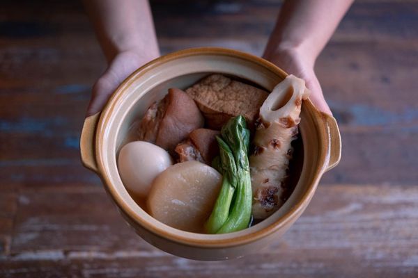 Tondou Ramen by null