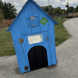 Cardinal Park - Pet food pantry