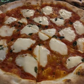 Il Sole Pizzeria - Margherita pizza - Pizza Near Me - Carolina, Puerto Rico Il Sole Pizzeria - Margherita pizza - Pizza Near Me - Carolina, Puerto Rico