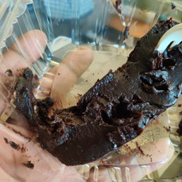 Ordered chocolate cake and got a cake-sized later of ONLY frosting NO cake at all. A waste of a few $$, joy. Ordered chocolate cake and got a cake-sized later of ONLY frosting NO cake at all. A waste of a few $$, joy.