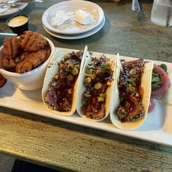 The Quay Seafood Grill - Tuna tacos and sweet potato fries