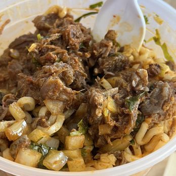 Tacos Las Mamis - Birria Ramen - Slap Yo Momma Good !!! - Food Trucks Near Me - Cedar Park, Texas