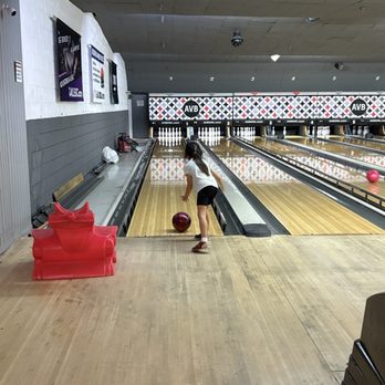 Alhambra Valley Bowl - Bowling Near Me - Alhambra, California