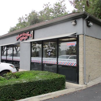 John's Barber Lounge - Side view of barber shop - Barbers Near Me - Lake Forest, California