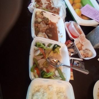 Lucky Chopsticks - a table full of food - Chinese Near Me - Anacortes, Washington