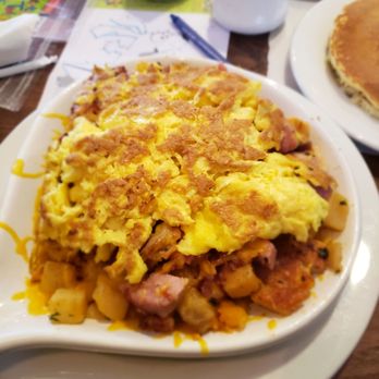 Brunch Cafe-Roselle - Meat skillet - Breakfast & Brunch Near Me - Roselle, Illinois