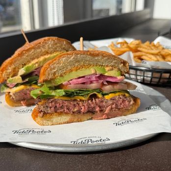 TidePoole's - The best burger - Breakfast & Brunch Near Me - Newport Beach, California