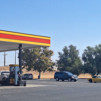 Love's Travel Stop - auto fuel island - Gas Stations Near Me - Tulare, California Love's Travel Stop - auto fuel island - Gas Stations Near Me - Tulare, California