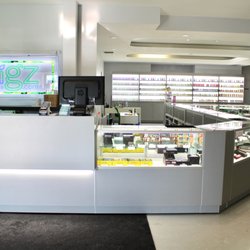 E-Cigz Vape Shop - E-Cigz Vape Shop Entrance - Guelph, ON