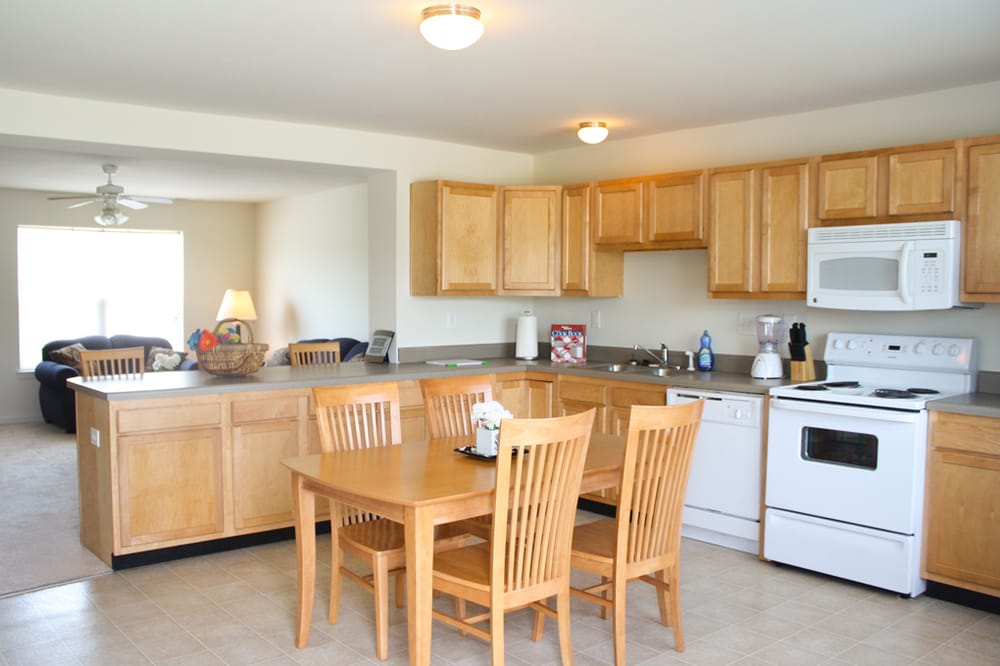 COPPER BEECH TOWNHOMES Updated June 2024 986 S Copper Beech Way