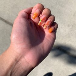 Nora's Nail & Salon - Nails