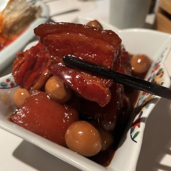 Cheli - Flushing - Braised Pork Belly - Shanghainese Near Me - Flushing, New York Cheli - Flushing - Braised Pork Belly - Shanghainese Near Me - Flushing, New York