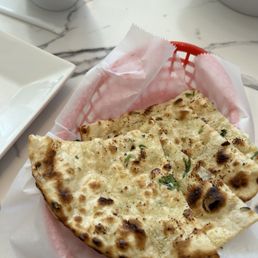 Garlic naan Garlic naan