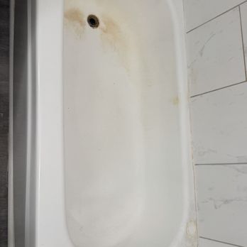 Golden Touch-Up - Original tub with rust stain. - Refinishing Services Near Me - Santa Clara, California Golden Touch-Up - Original tub with rust stain. - Refinishing Services Near Me - Santa Clara, California