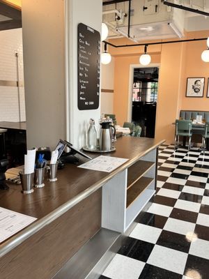 5th Street Diner by null