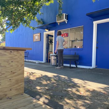 Blue Kangaroo Coffee Roasters - Side door entrance. - Coffee Roasteries Near Me - Portland, Oregon