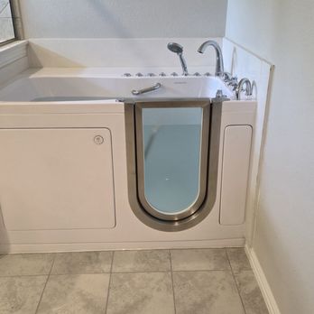Ella's Bubbles - Kitchen & Bath Near Me - Chicago, Illinois