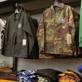 Vans Outlet - Shoe Stores Near Me - Sunrise, Florida Vans Outlet - Shoe Stores Near Me - Sunrise, Florida