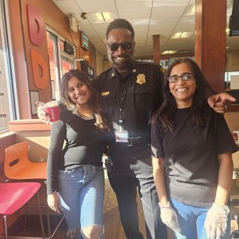 Dunkin' - Dekalb County Policer Officer with Dunkin Donuts Staff - Coffee & Tea Near Me - Decatur, Georgia Dunkin' - Dekalb County Policer Officer with Dunkin Donuts Staff - Coffee & Tea Near Me - Decatur, Georgia