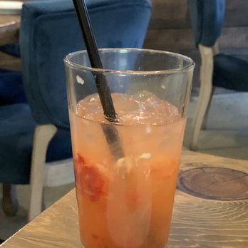 Water Tower Kitchen - Strawberry lemonade - New American Near Me - Campbell, California